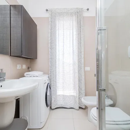 Apartment Moderno In Zona Stazione E Ospedali Pavia